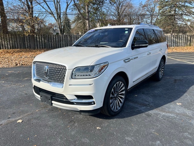 2019 Lincoln Navigator Reserve's photo