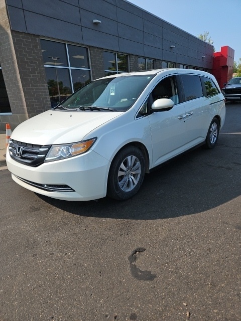 Used 2014 Honda Odyssey EX-L with VIN 5FNRL5H63EB120663 for sale in Bloomfield, MI