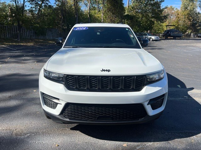 2024 Jeep Grand Cherokee Altitude X photo 2