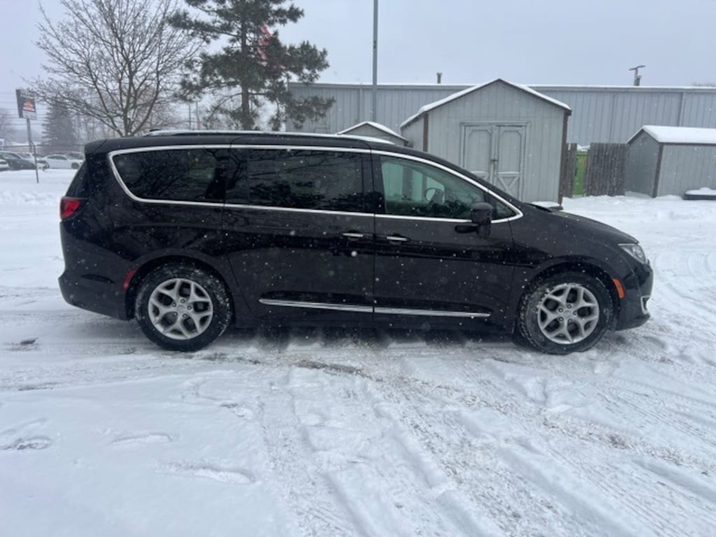 Certified 2018 Chrysler Pacifica Touring L Plus Minivan/Van