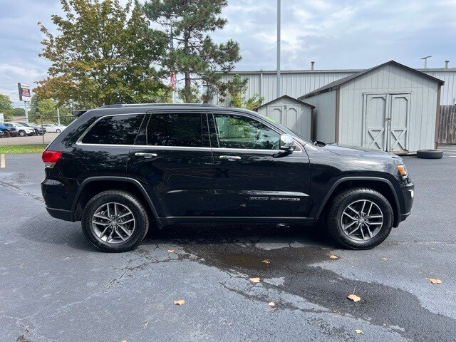 2018 Jeep Grand Cherokee Limited photo 2