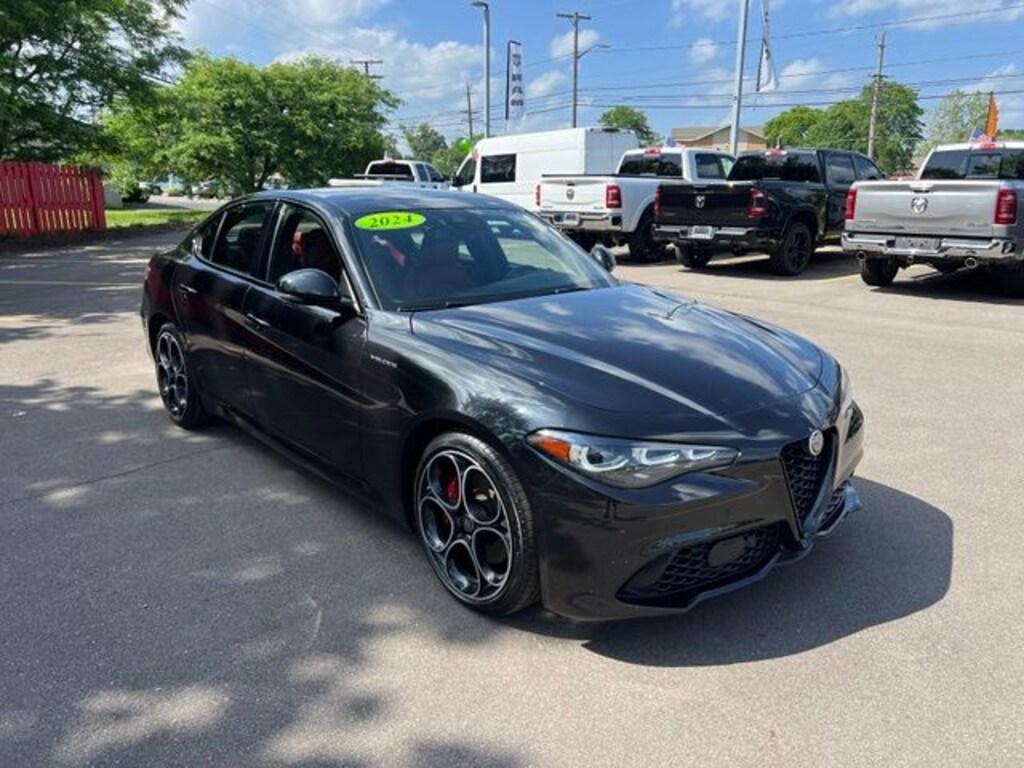 Used 2024 Alfa Romeo Giulia Veloce Sedan