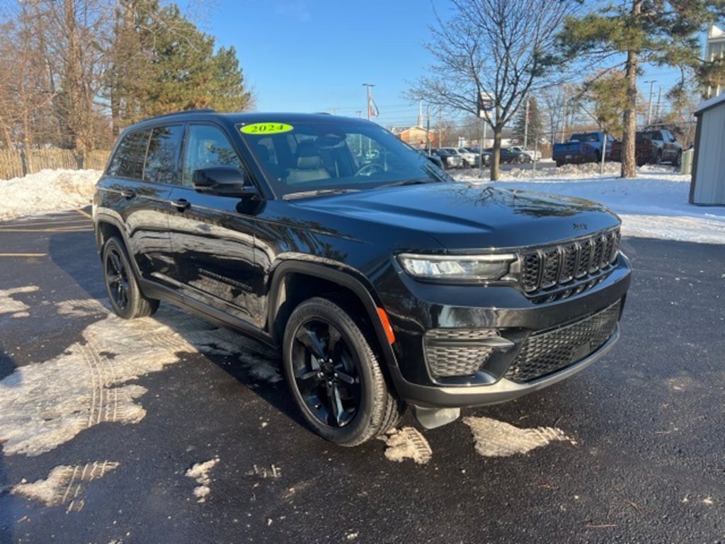 Certified 2024 Jeep Grand Cherokee Altitude X SUV