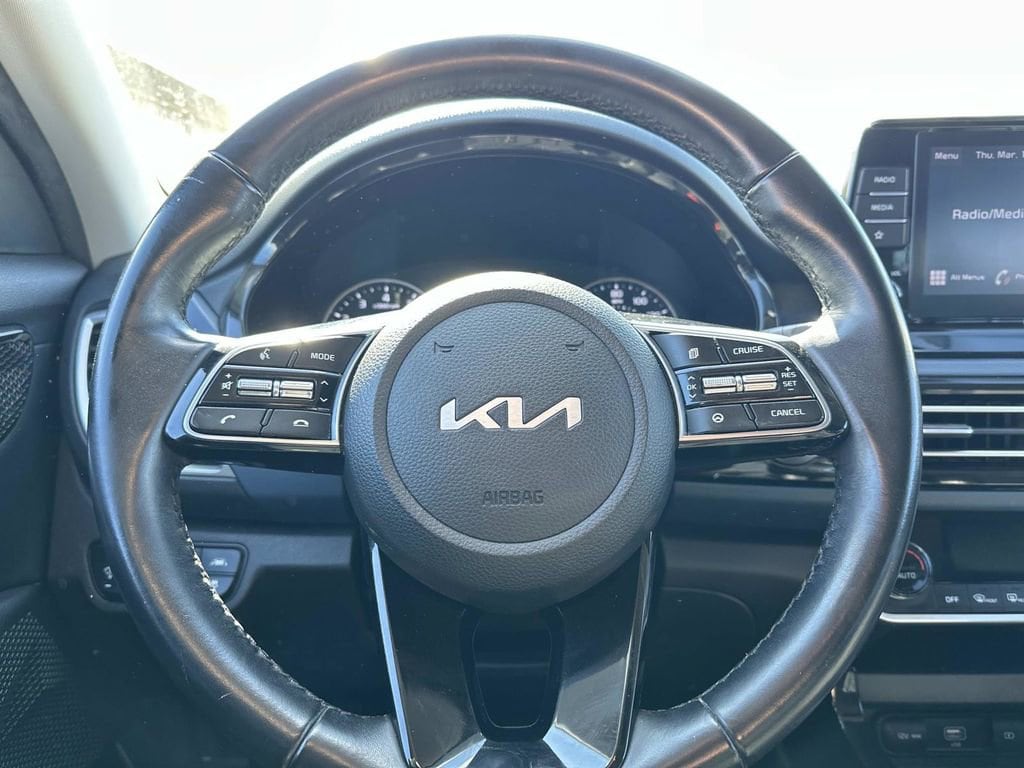 2023 Kia Seltos S - Photo 20