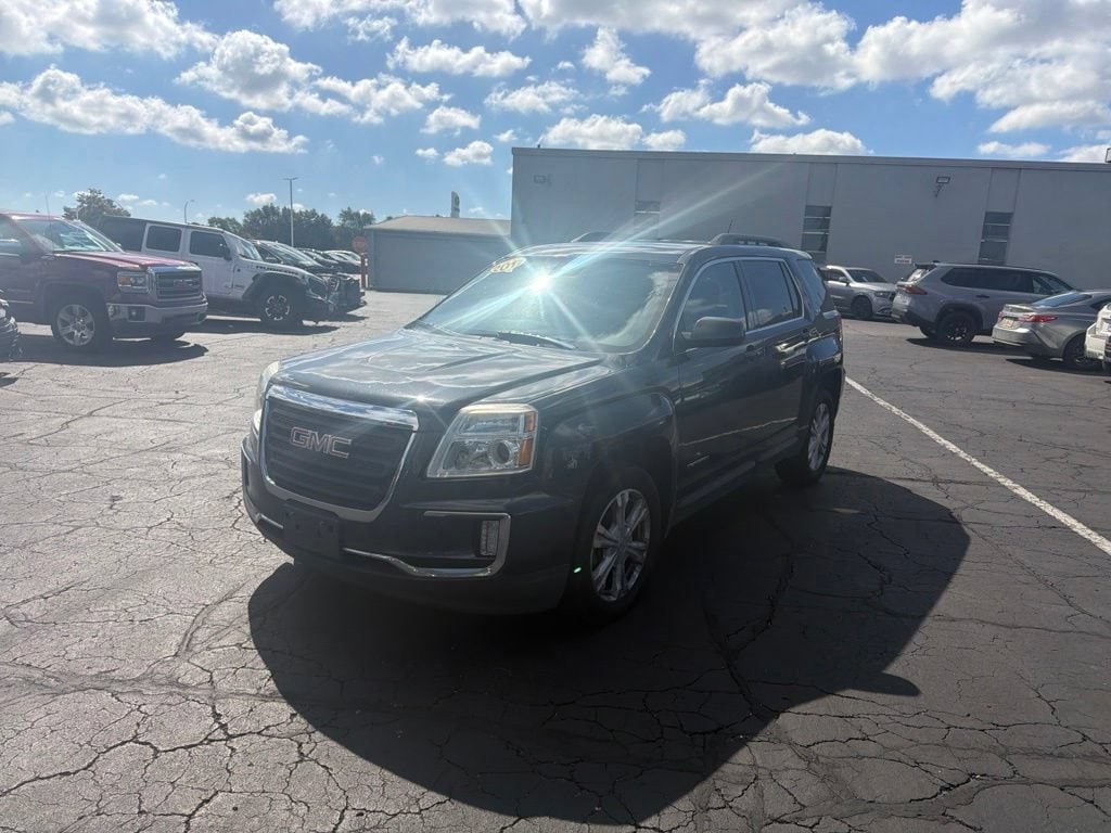 Used 2017 GMC Terrain SLE-2 with VIN 2GKFLTEK7H6106580 for sale in Warren, MI