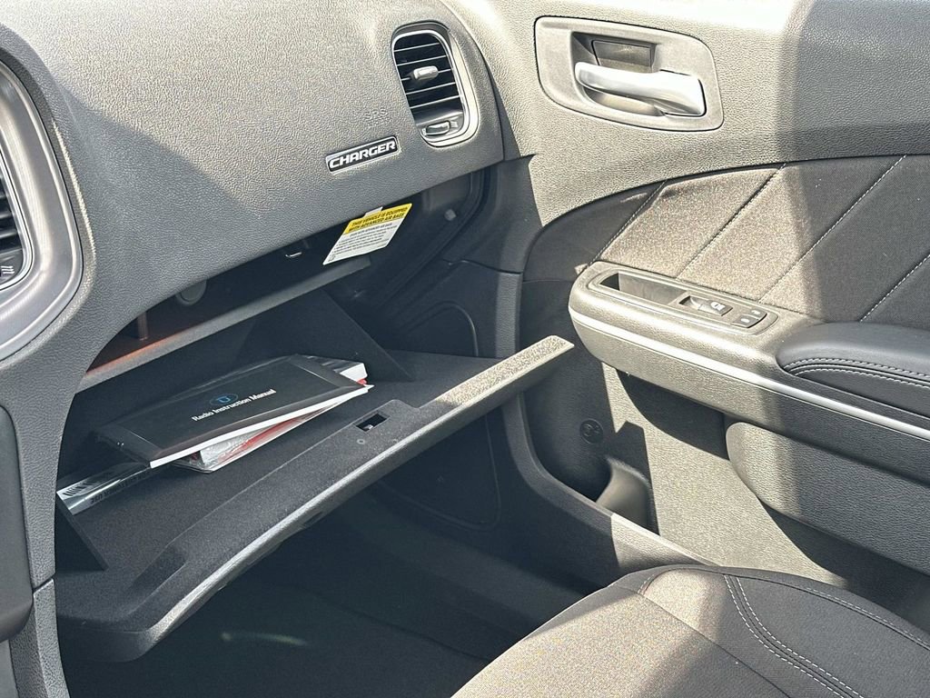 2023 Dodge Charger SXT - Photo 32
