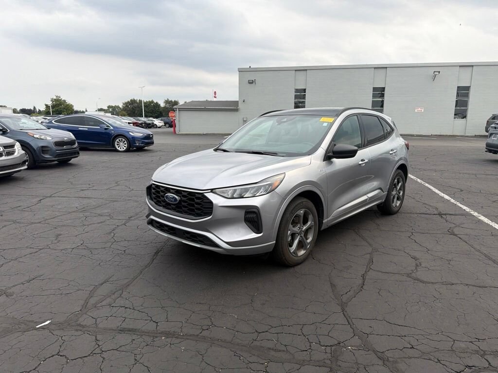 Used 2024 Ford Escape ST-Line Sport Utility