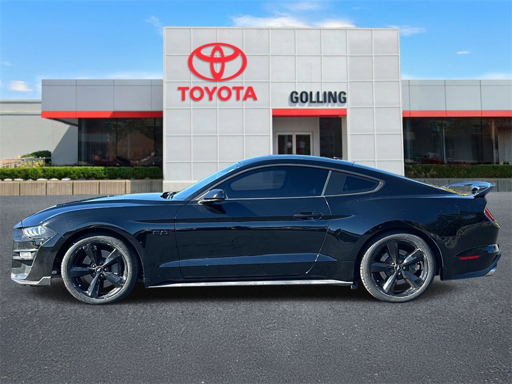 2022 Ford Mustang GT photo 2