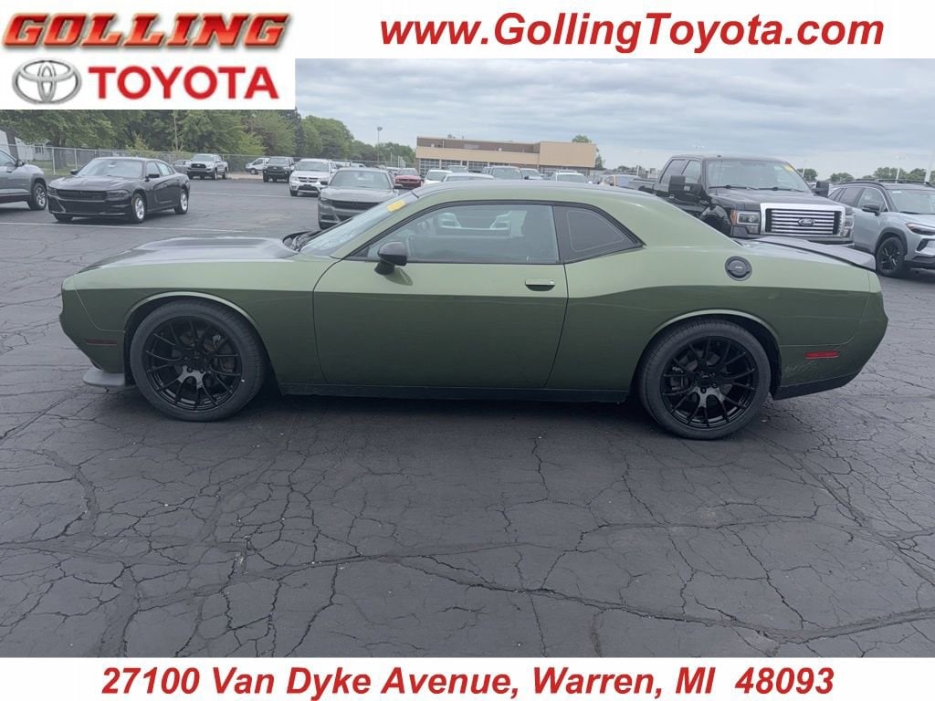 2020 Dodge Challenger R/T's photo