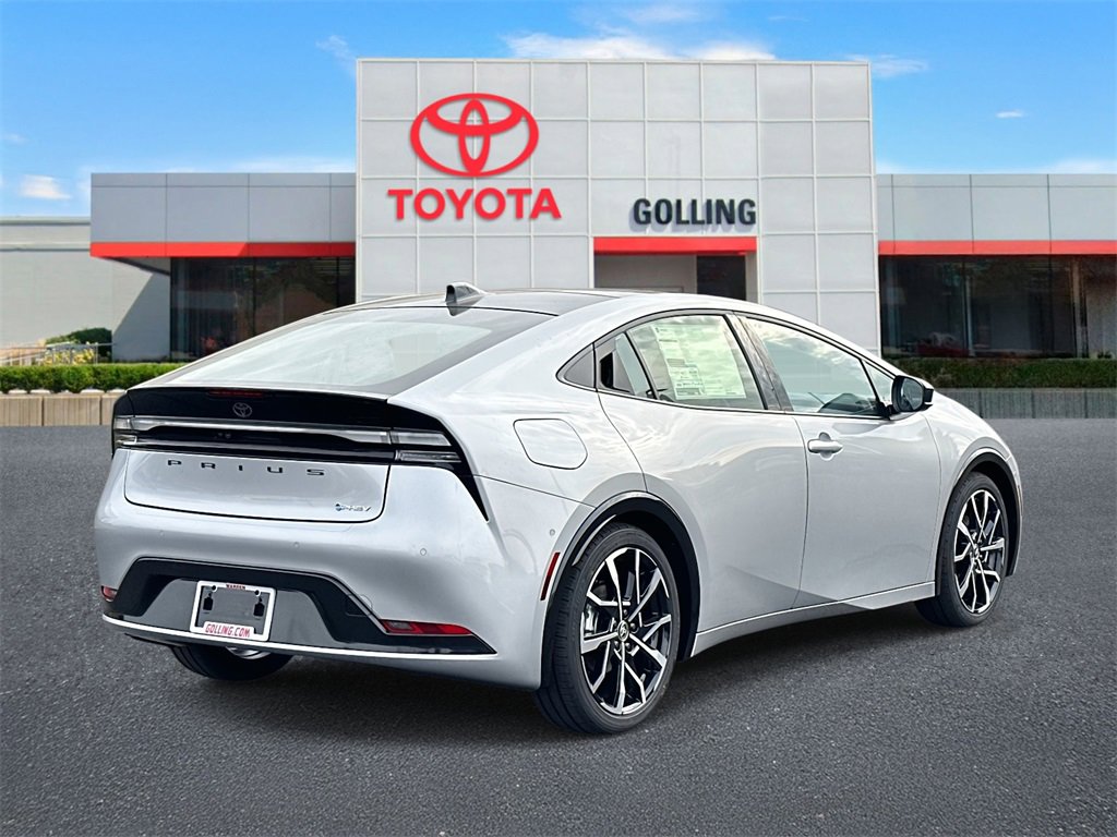 2026 Toyota Prius XSE Premium Plug-in Hybrid photo 3