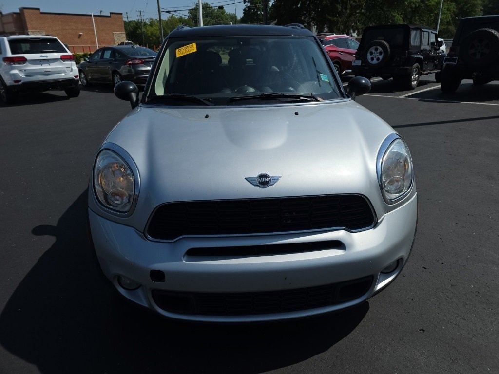 Used 2013 MINI Countryman Countryman S with VIN WMWZC3C56DWM28307 for sale in Warren, MI