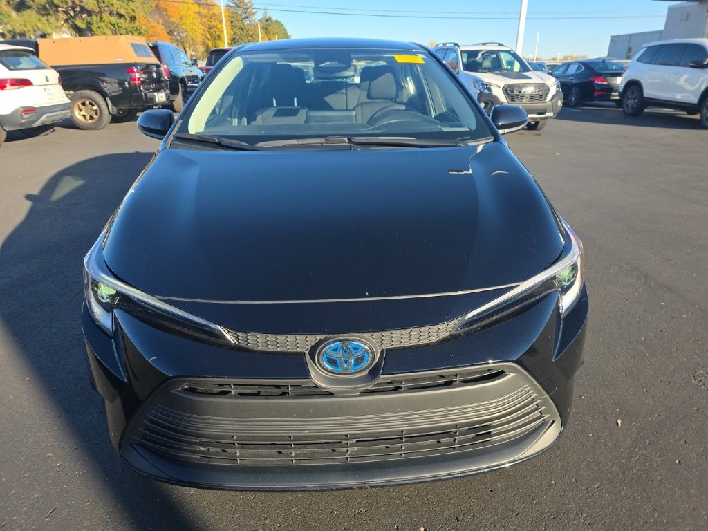 2024 Toyota Corolla Hybrid LE photo 2
