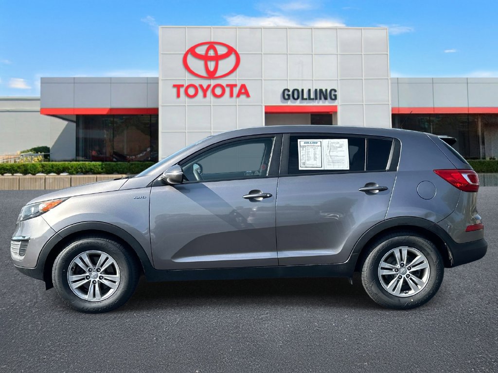 Used 2011 Kia Sportage LX with VIN KNDPBCA26B7090016 for sale in Warren, MI