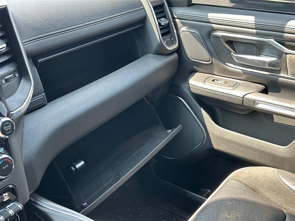 2021 Ram 1500 Laramie photo 4