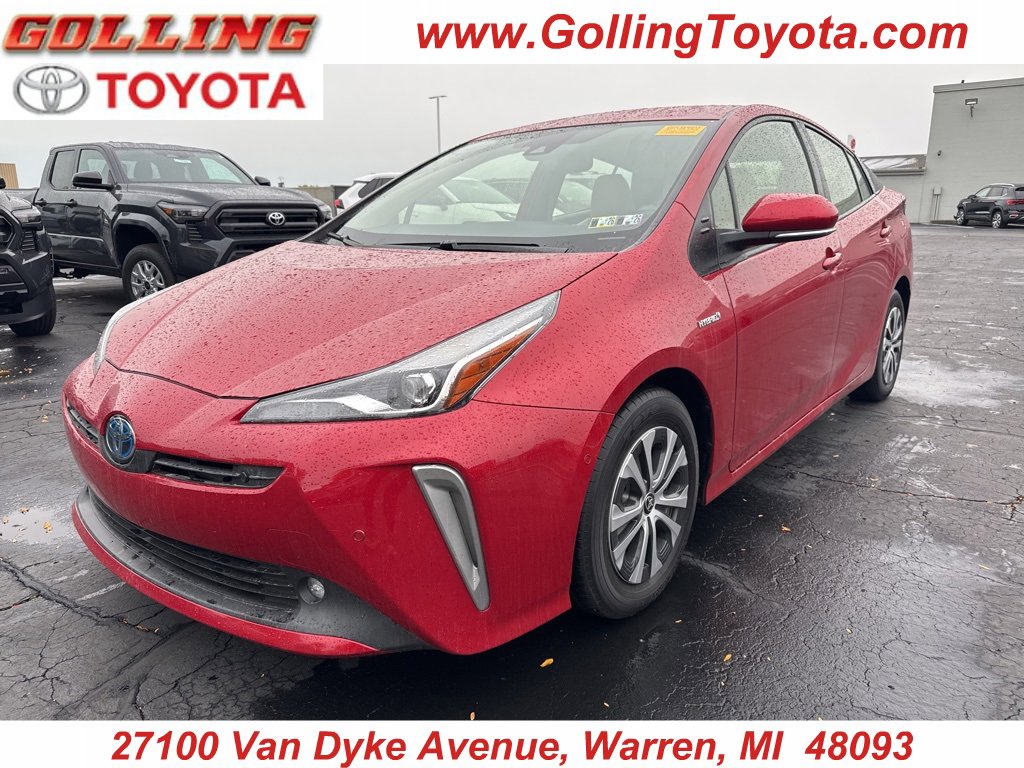 2021 Toyota Prius XLE's photo
