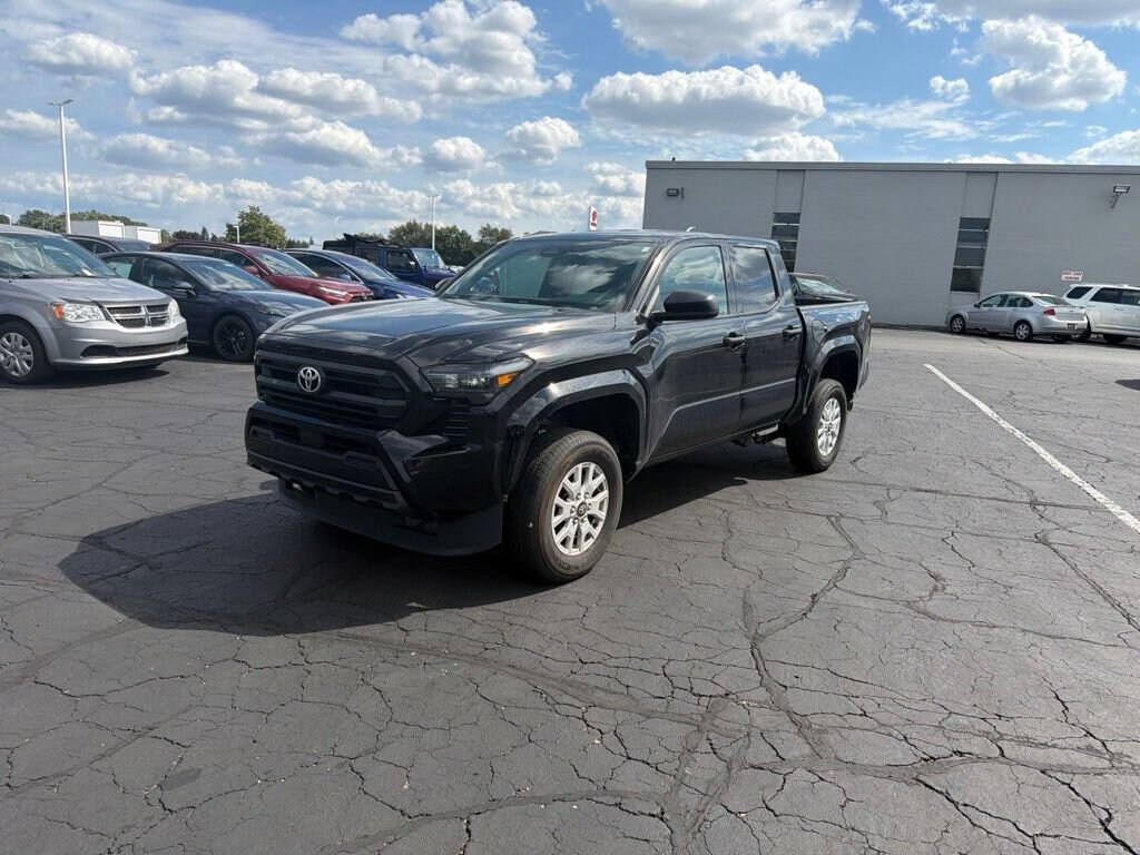 Used 2025 Toyota Tacoma SR Truck