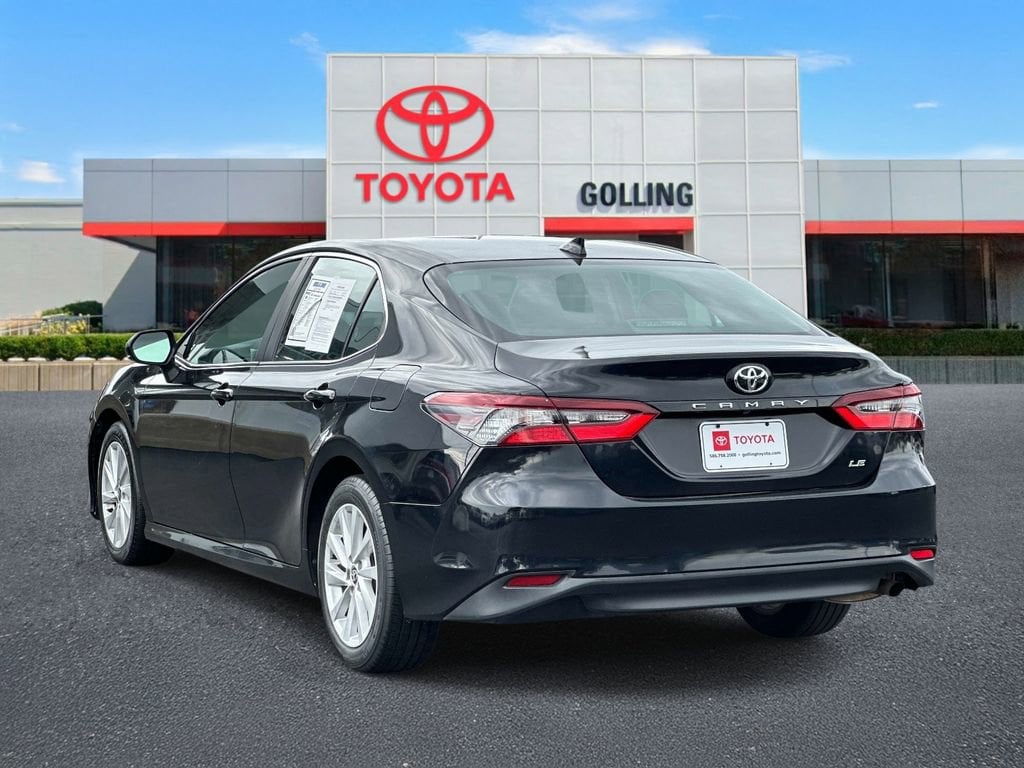 2023 Toyota Camry LE - Photo 4