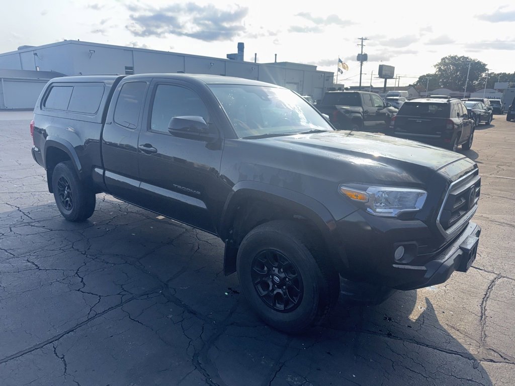 2022 Toyota Tacoma SR5 photo 3