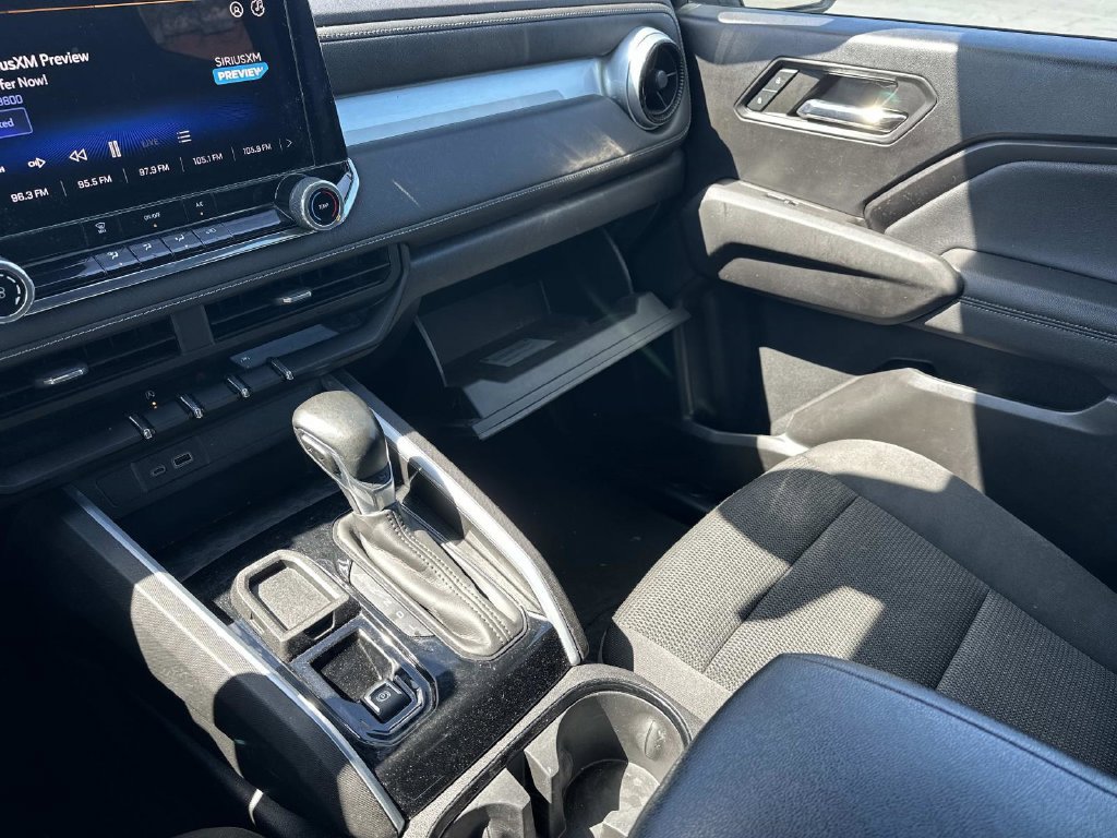 2023 Chevrolet Colorado LT - Photo 32