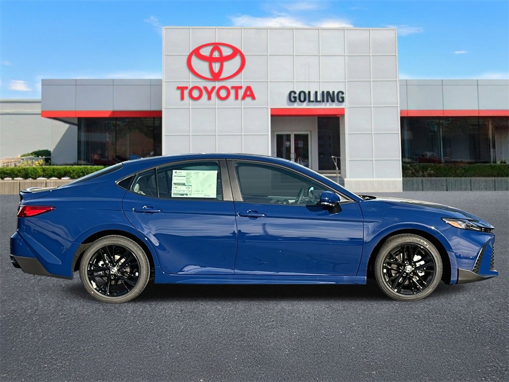 2026 Toyota Camry SE photo 2