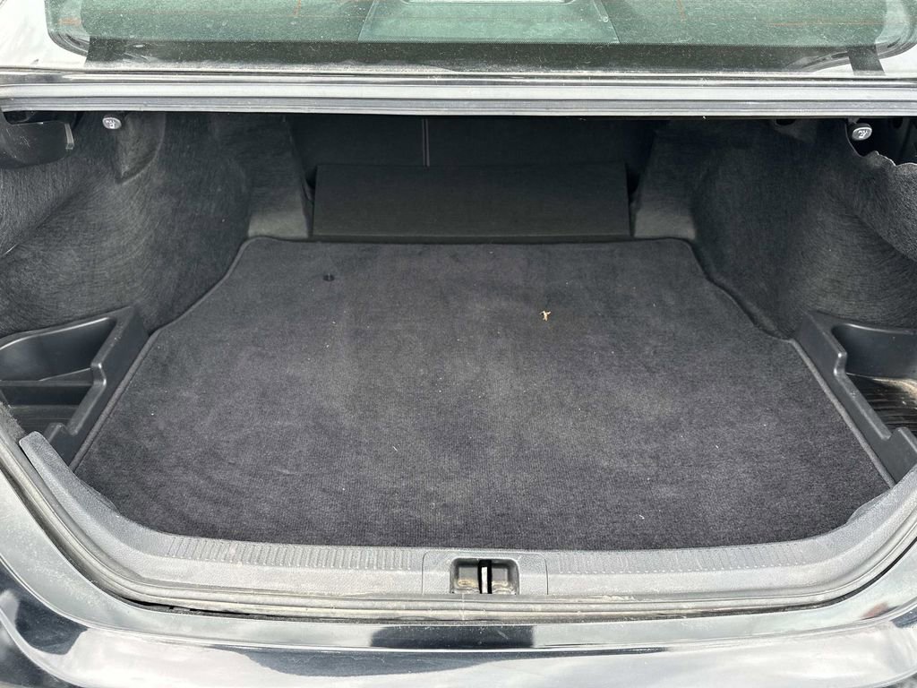 2023 Toyota Camry LE - Photo 10