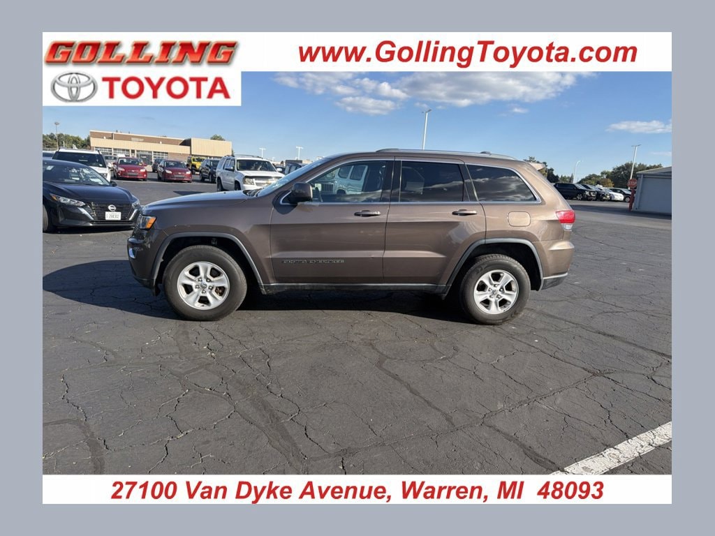 Used 2017 Jeep Grand Cherokee Laredo E with VIN 1C4RJFAG9HC849184 for sale in Warren, MI