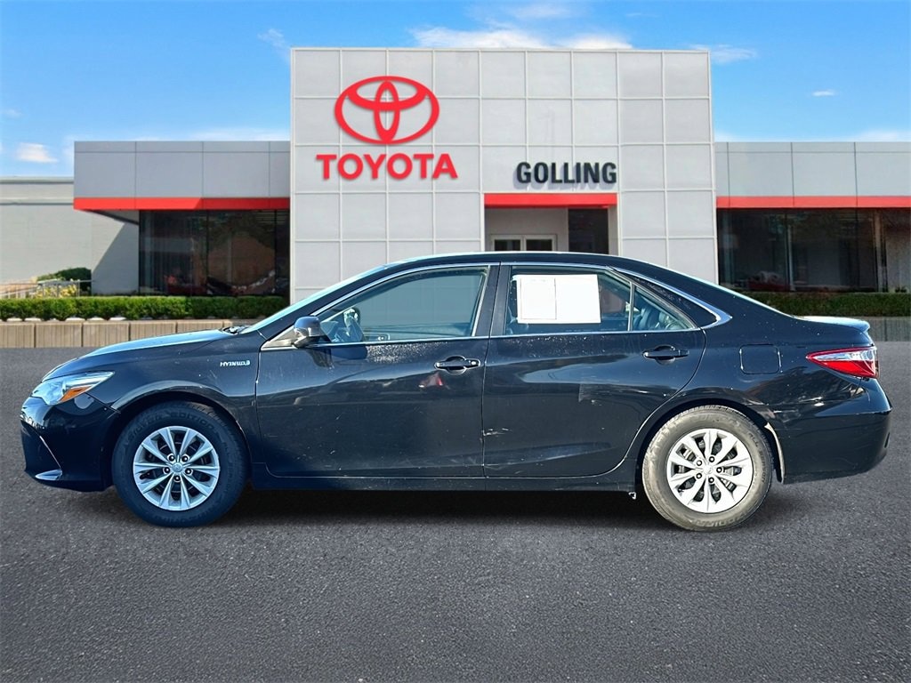 Used 2017 Toyota Camry Hybrid LE Sedan