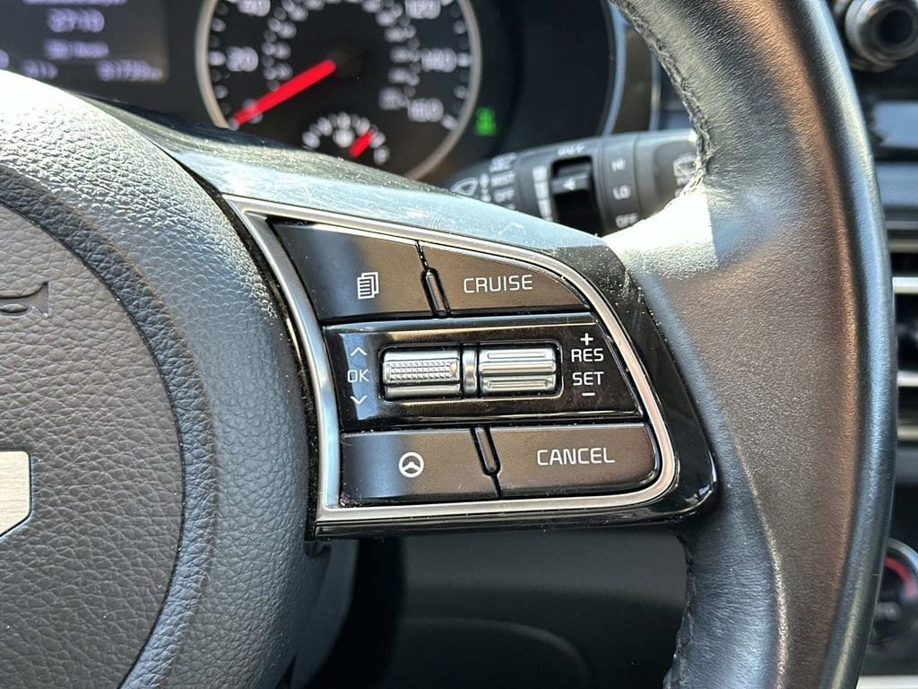 2023 Kia Seltos S - Photo 23