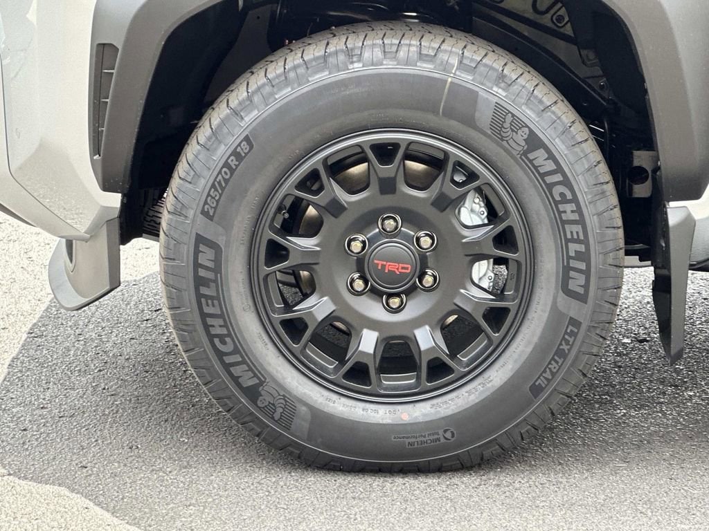2026 Toyota 4Runner TRD Off-Road - Photo 8