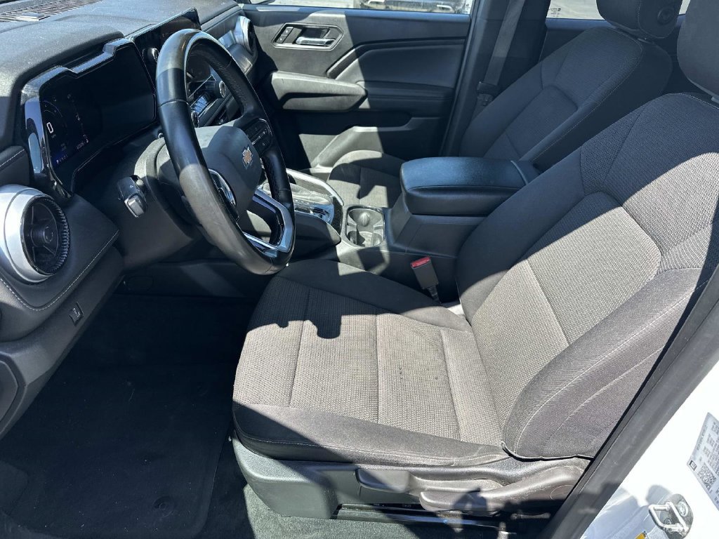 2023 Chevrolet Colorado LT - Photo 19