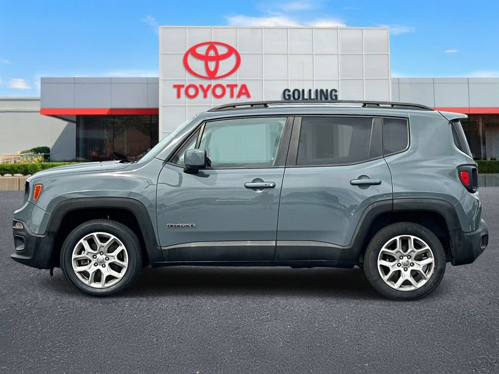 Used 2017 Jeep Renegade Latitude with VIN ZACCJBBB5HPF59411 for sale in Warren, MI