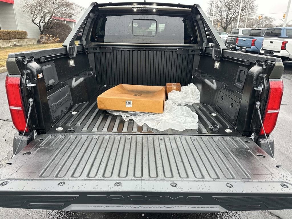 2026 Toyota Tacoma Trailhunter - Photo 9