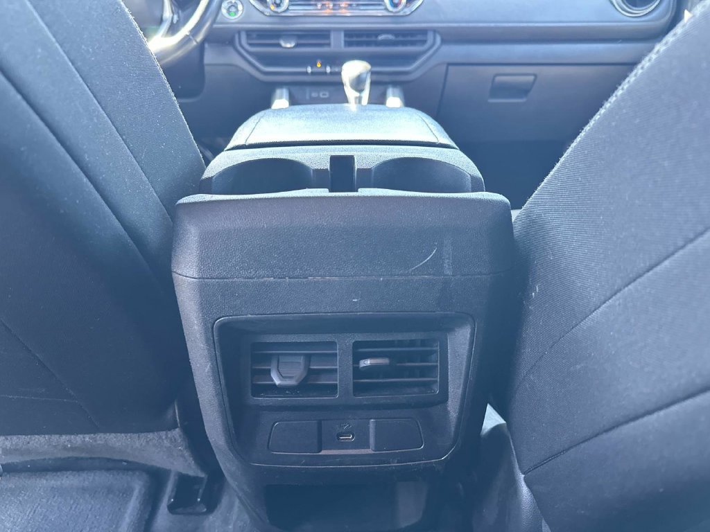 2023 Chevrolet Colorado LT - Photo 14