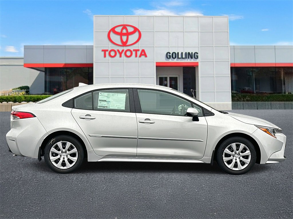 2026 Toyota Corolla LE photo 2