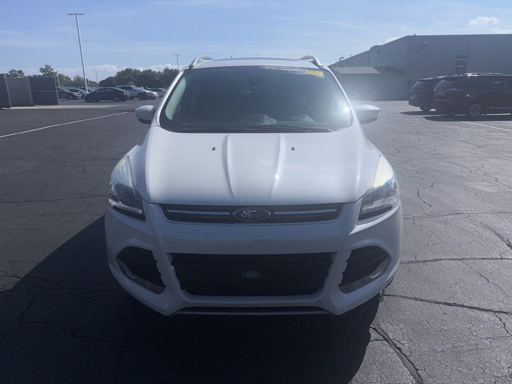 2016 Ford Escape Titanium photo 2