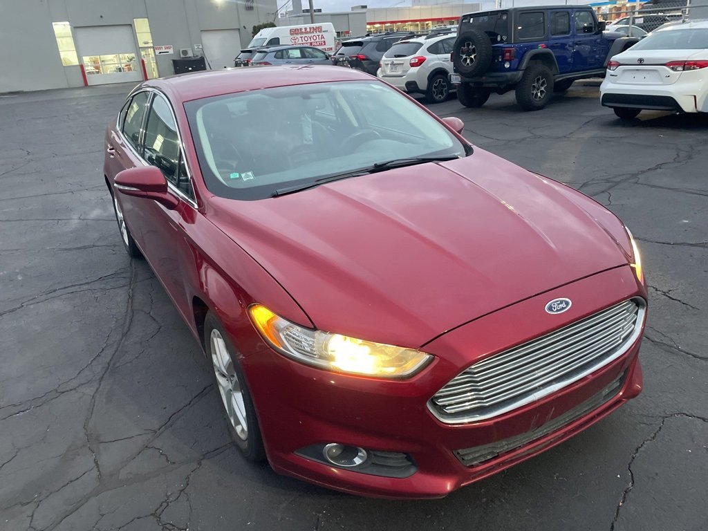 2014 Ford Fusion SE photo 3
