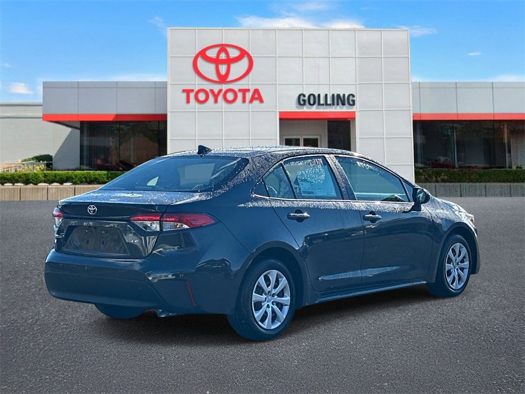 2026 Toyota Corolla LE photo 3