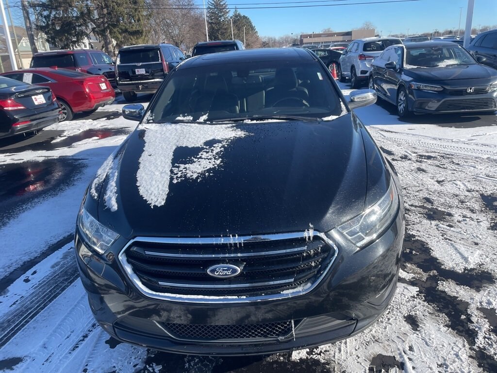 Used 2016 Ford Taurus Limited Sedan