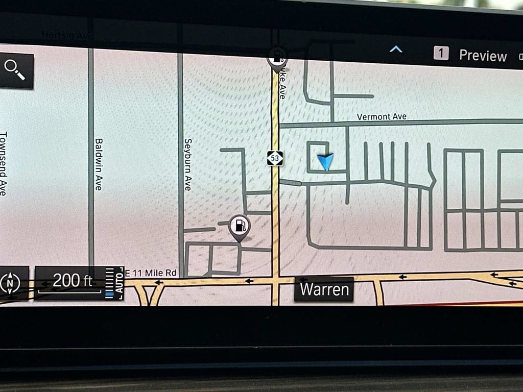 2023 BMW 5 Series 530e - Photo 28
