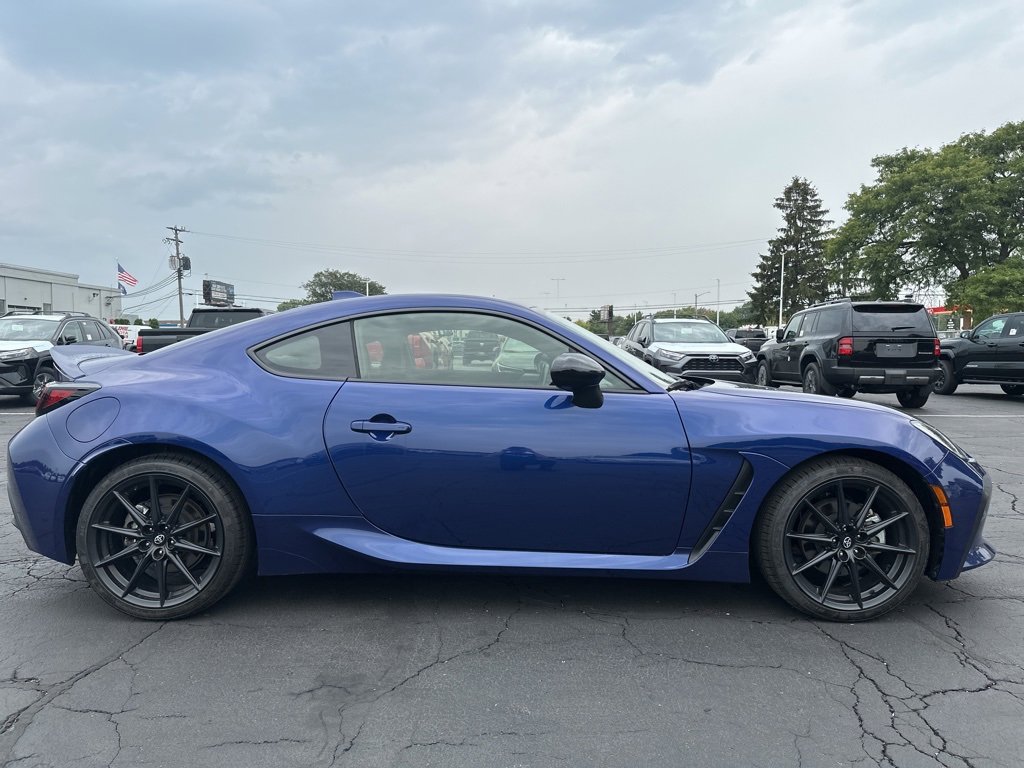 2023 Toyota GR86 Premium photo 4