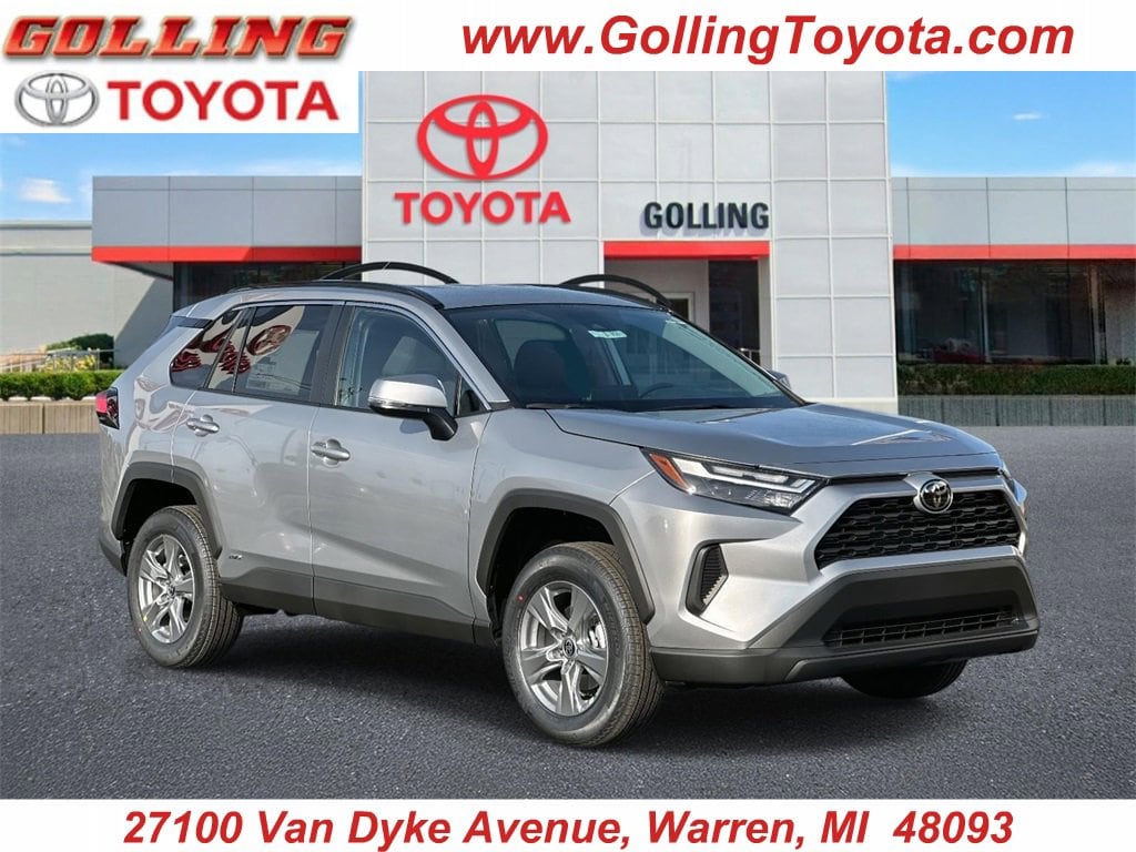 2025 Toyota RAV4 XLE's photo