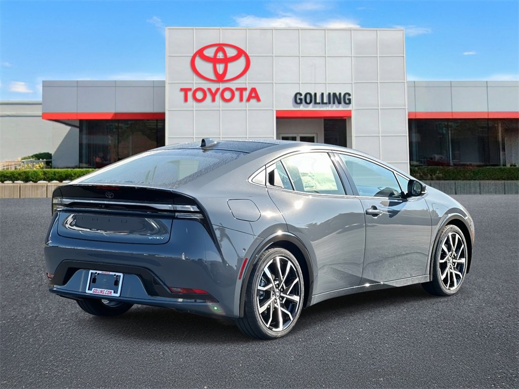 2026 Toyota Prius Plug-in Hybrid XSE Premium photo 3