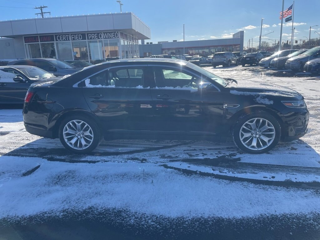 Used 2016 Ford Taurus Limited Sedan