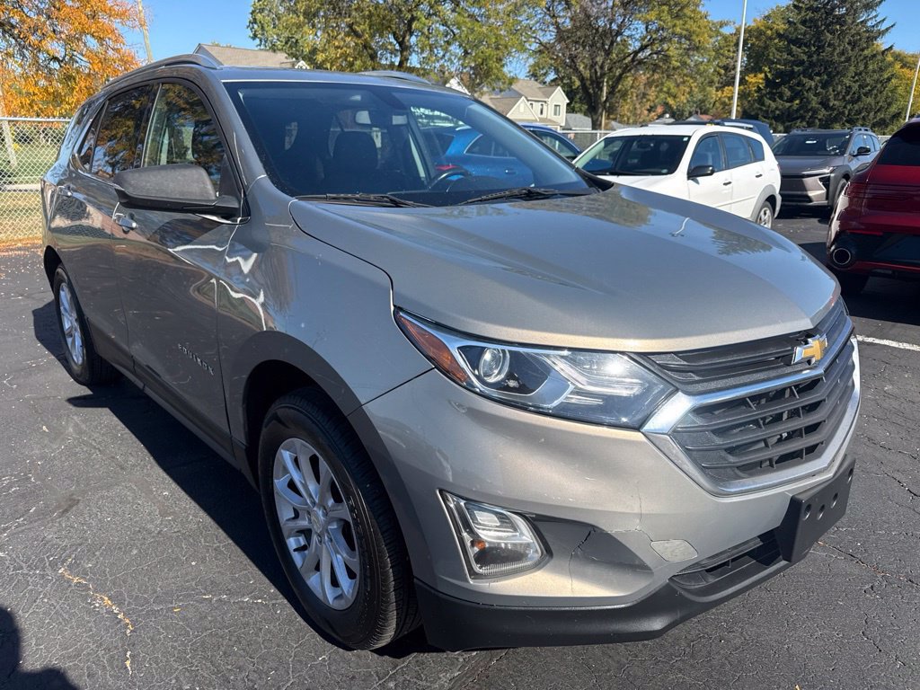 Used 2018 Chevrolet Equinox LT with VIN 3GNAXSEV8JS571138 for sale in Warren, MI