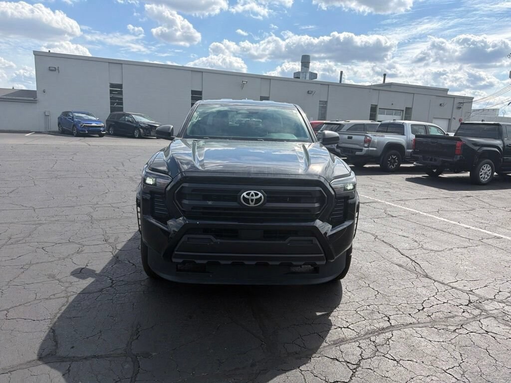 Used 2025 Toyota Tacoma SR Truck