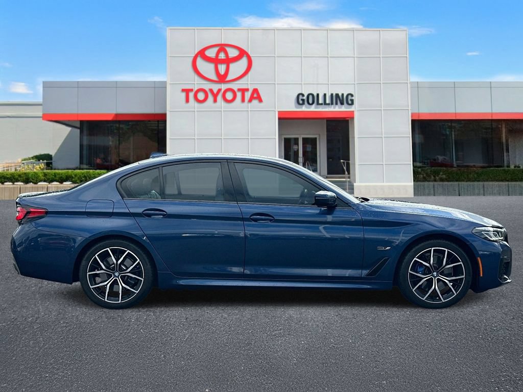 2023 BMW 5 Series 530e - Photo 6