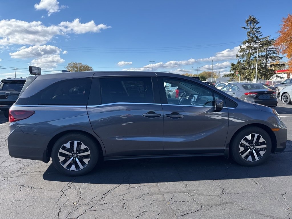 Used 2025 Honda Odyssey EX-L Passenger Van