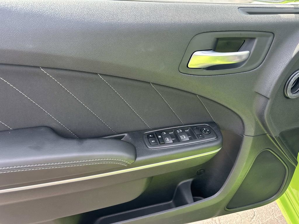 2023 Dodge Charger SXT - Photo 15