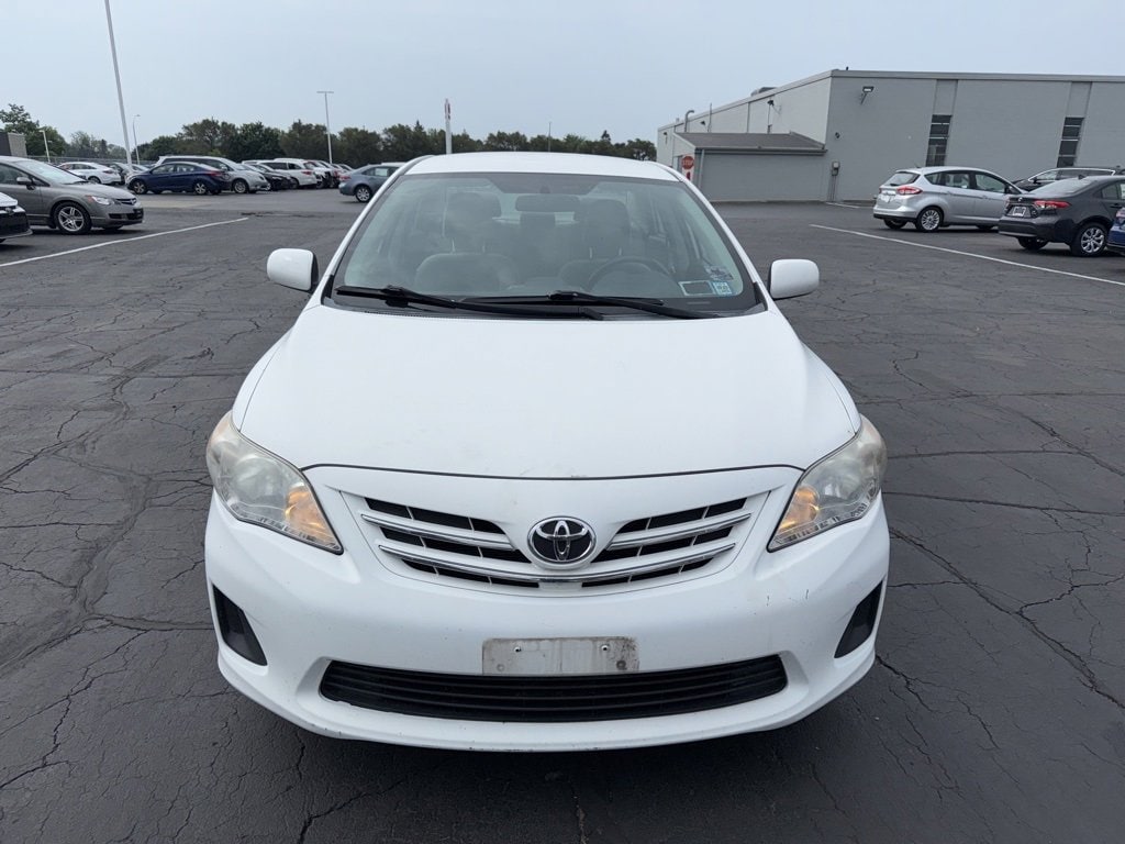 Used 2013 Toyota Corolla LE with VIN 2T1BU4EE6DC063057 for sale in Warren, MI