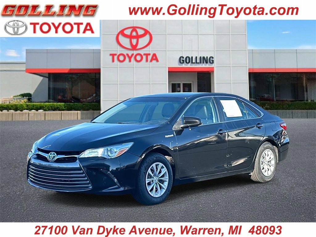 Used 2017 Toyota Camry Hybrid LE Sedan